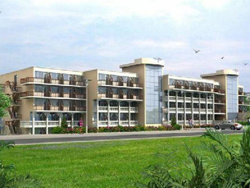 Dahlia Garden Hotel Golden Sands Exterior photo